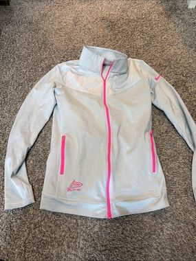 Nike Women’s Light Gray Utility Jacket with Hot Pink Trim